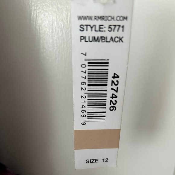 R & M Richards Dress - Picture 6 of 6